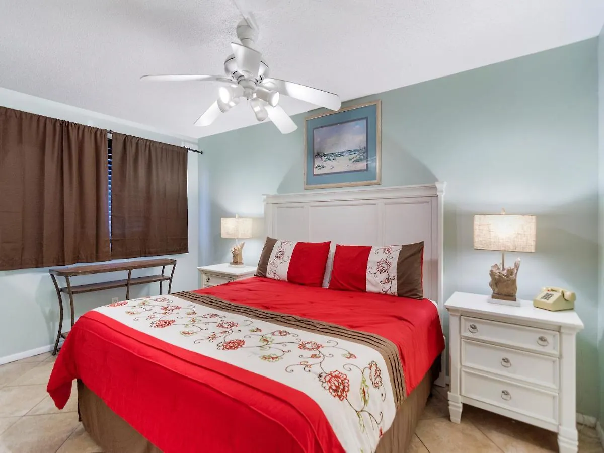 Apartment Summit 1231, 1 Bedroom, Sleeps 6, Beachfront, Wi-Fi Panama City Beach United States