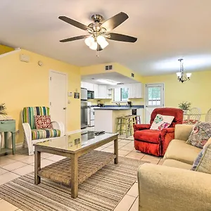 Evolve Resort Townhome With Pool, Walk To Beach! Holiday home