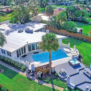 Bay Shore Holiday home