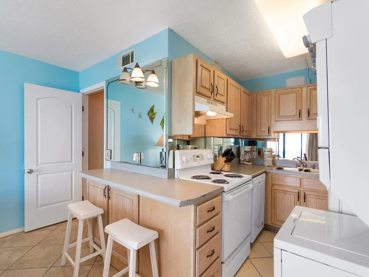 Apartment Summit 1231, 1 Bedroom, Sleeps 6, Beachfront, Wi-Fi Panama City Beach